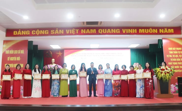 Phường Đông Ngạc kỷ niệm 43 năm Ngày Nhà giáo Việt Nam- Ảnh 5.