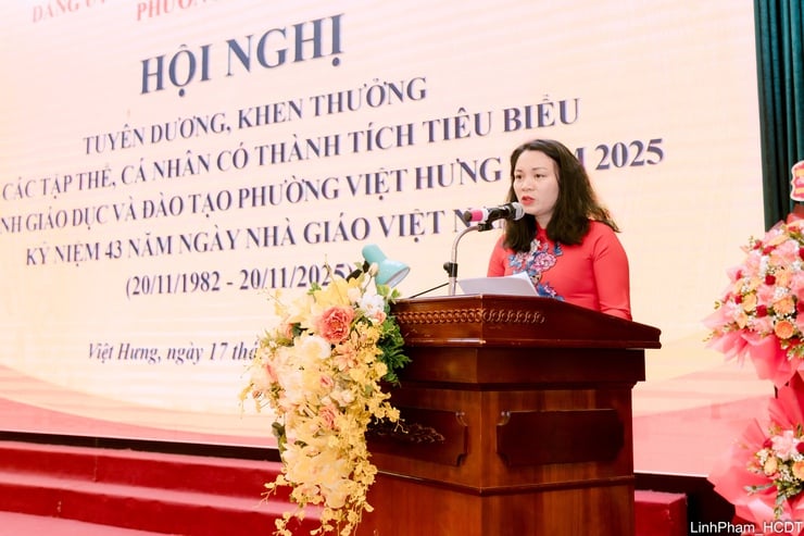 Phường Việt Hưng tuyên dương nhiều tập thể, cá nhân nhân Ngày Nhà giáo Việt Nam 20/11- Ảnh 2.