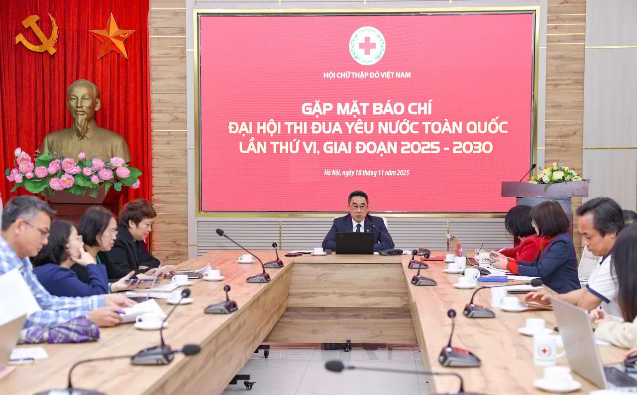 Định hướng phong trào thi đua yêu nước giai đoạn 2025 - 2030&nbsp;gắn với mục tiêu “không để ai bị bỏ lại phía sau”.. 