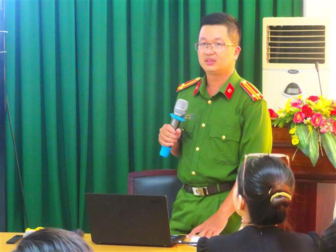 ចំណងជើងរូបថត