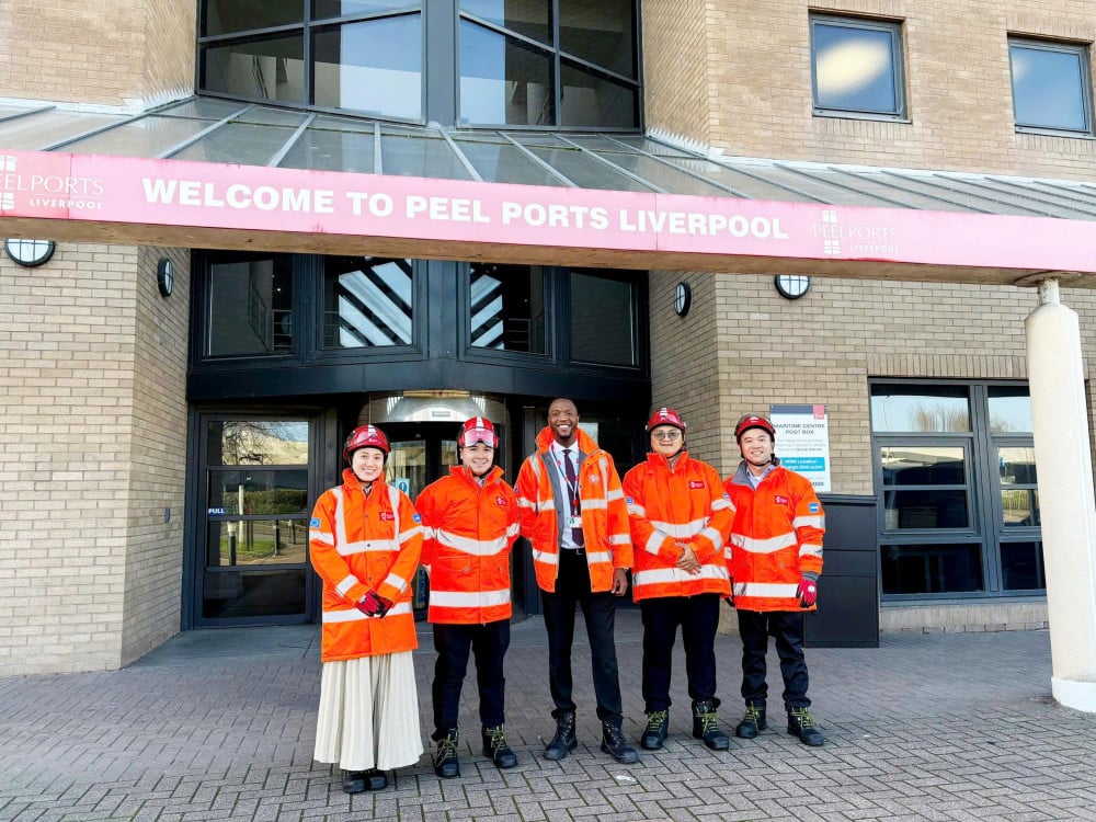 Міжнародний порт Лонг Ань чудово отримав нагороду за розвиток людського потенціалу