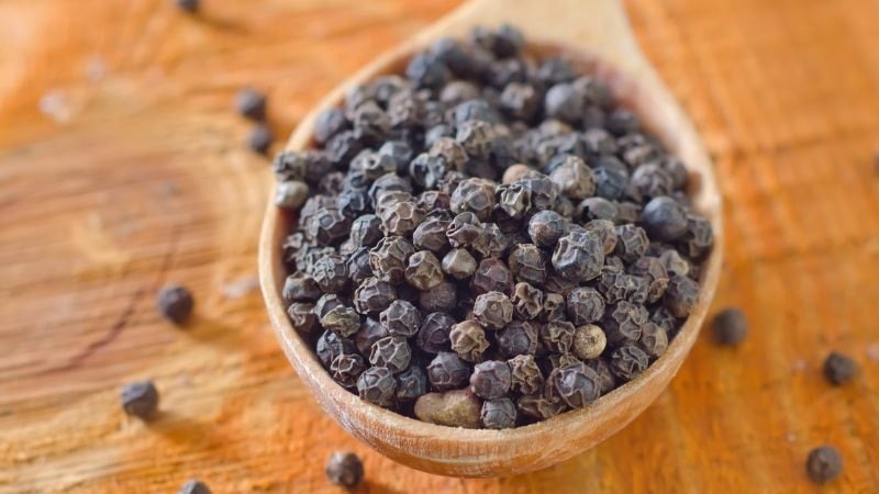 តម្លៃម្រេចថ្ងៃនេះ ថ្ងៃទី 19 ខែវិច្ឆិកា ឆ្នាំ 2025 កើនឡើងក្នុងពេលដំណាលគ្នានៅក្នុងតំបន់ជាច្រើន កសិកររំពឹងថានឹងមានសញ្ញាថ្មីពីទីផ្សារសហរដ្ឋអាមេរិក