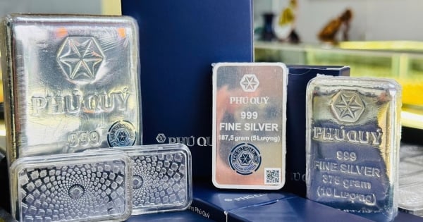 Giá bạc hôm nay 19/11/2025: Bạc đảo chiều giảm