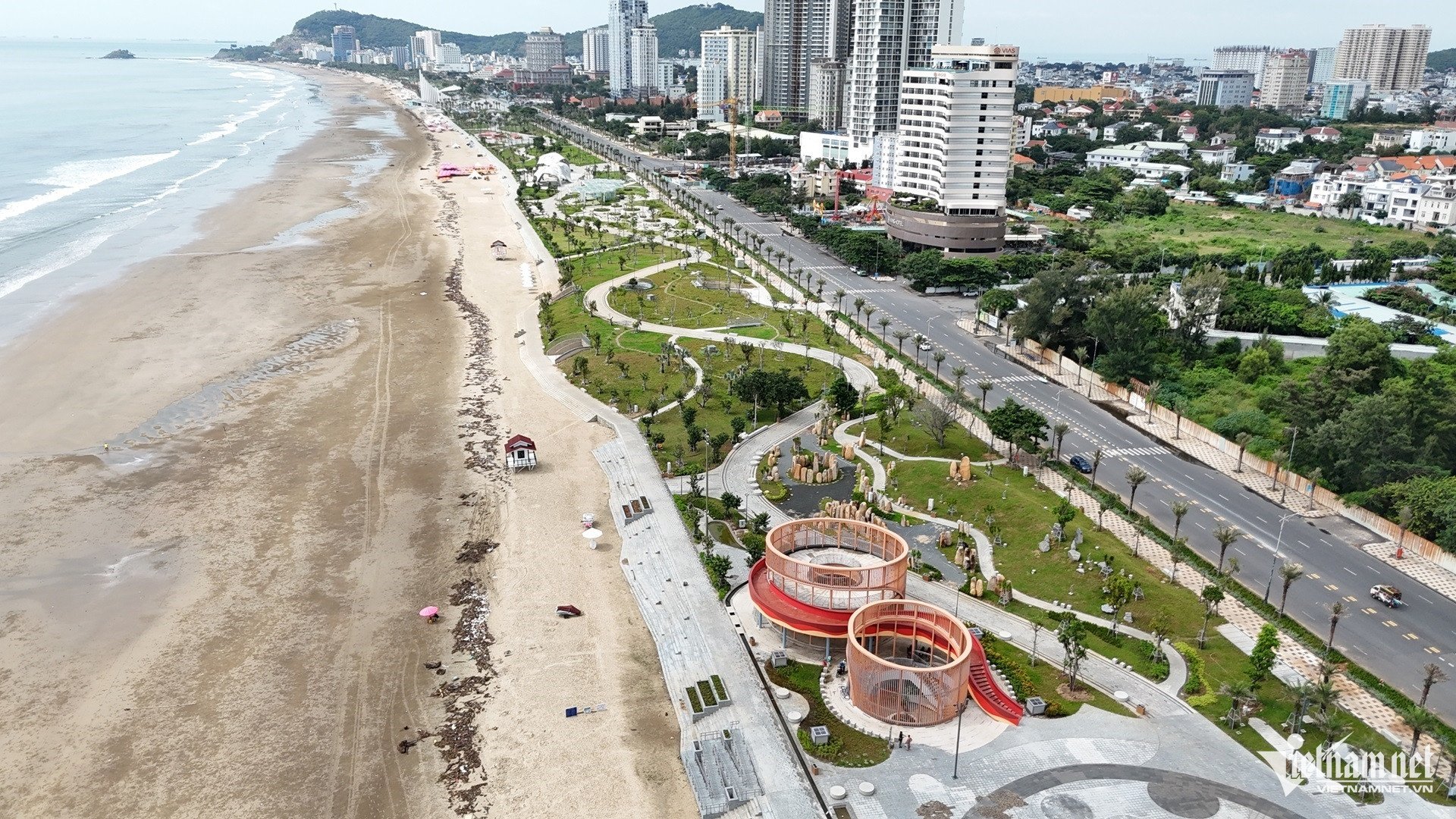 W-Ngỡ ngàng với loạt trạm dịch vụ công cộng “cực xịn” ở Bãi Sau Vũng Tàu.JPG.jpg