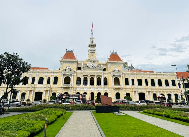 ປຶ້ມທ່ອງທ່ຽວເມືອງໄຊງ່ອນເກົ່າ: ກ່ຽວກັບວັນສ້າງຕັ້ງເມືອງໄຊງ່ອນ - ຮູບທີ 2. Sài Gòn xưa du ký: Về ngày thành lập thành phố Sài Gòn- Ảnh 2.