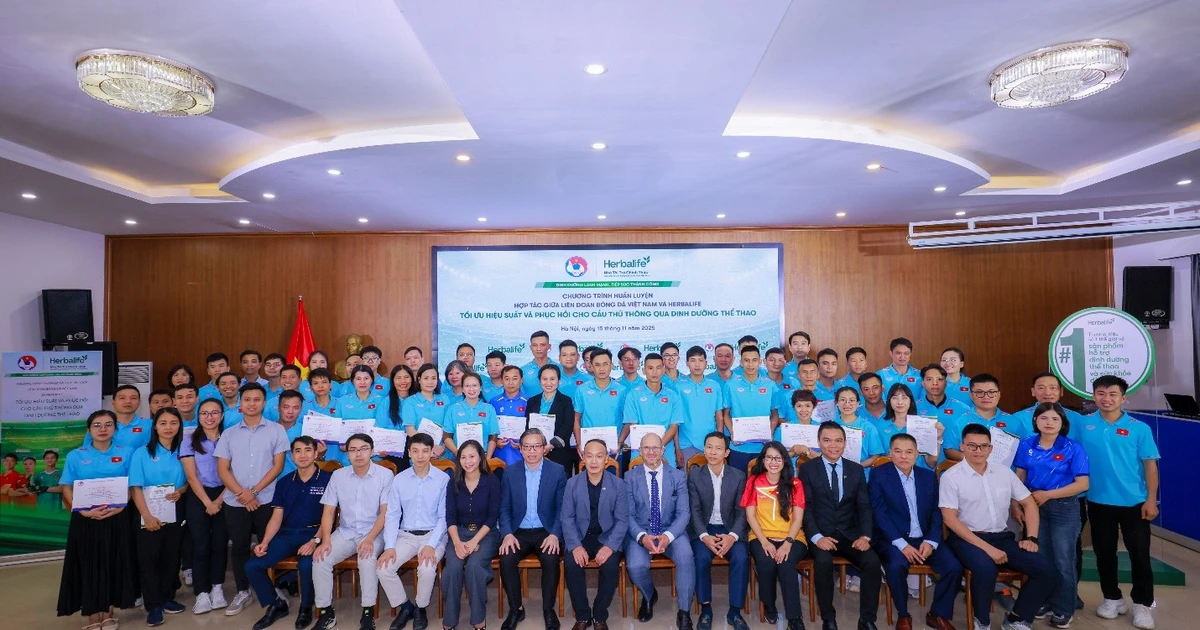 Herbalife Vietnam hợp tác VFF đào tạo dinh dưỡng thể thao cho huấn luyện viên cầu thủ