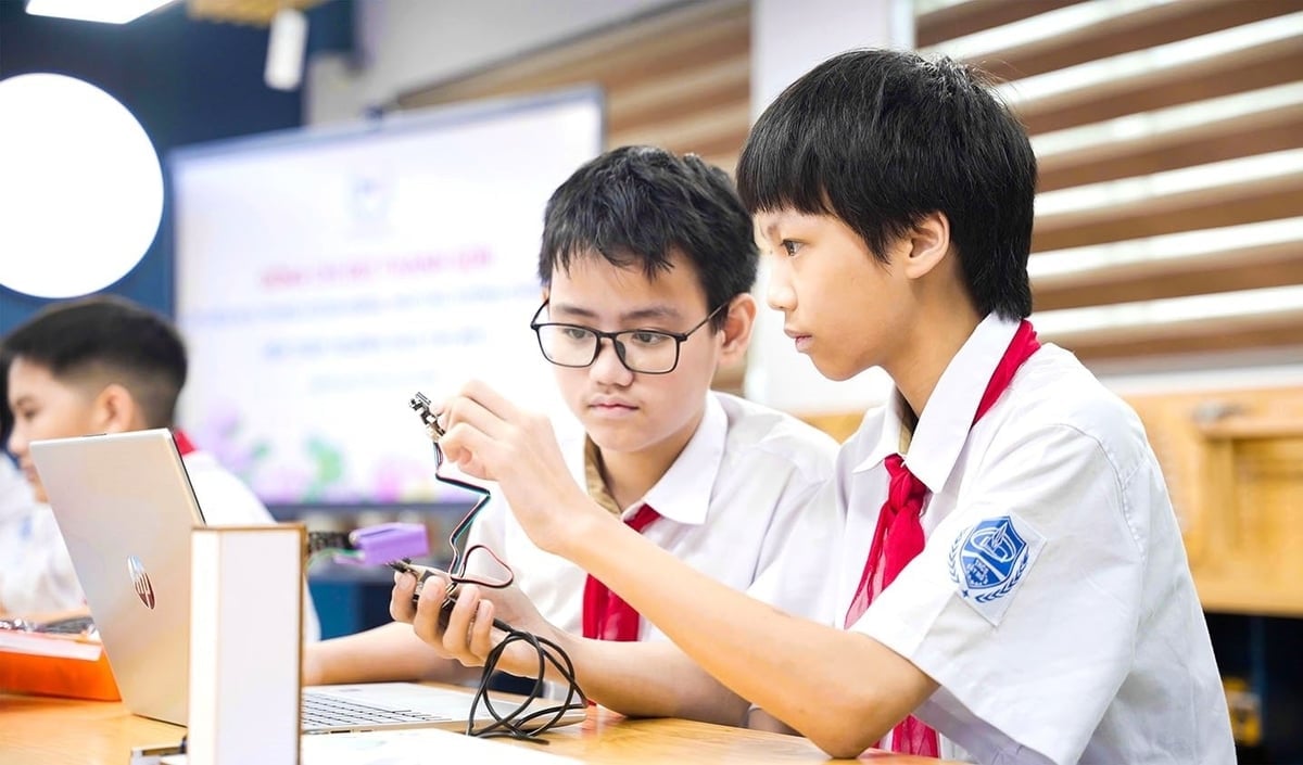 STEM là một phương thức giáo dục nhằm trang bị cho học sinh những kiến thức khoa học gắn liền với những ứng dụng của chúng trong thực tiễn. Ảnh: Nguyễn Hiền.