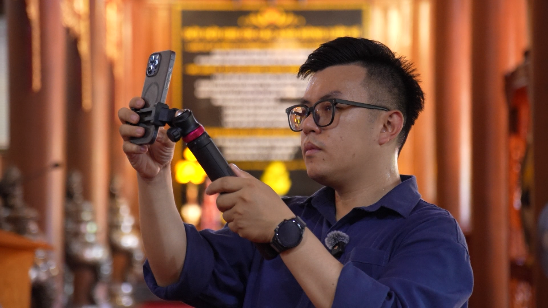 Sáng tạo nội dung trên các nền tảng số là niềm vui của Nguyễn Huy Hoàng sau giờ làm việc - Ảnh: L.T