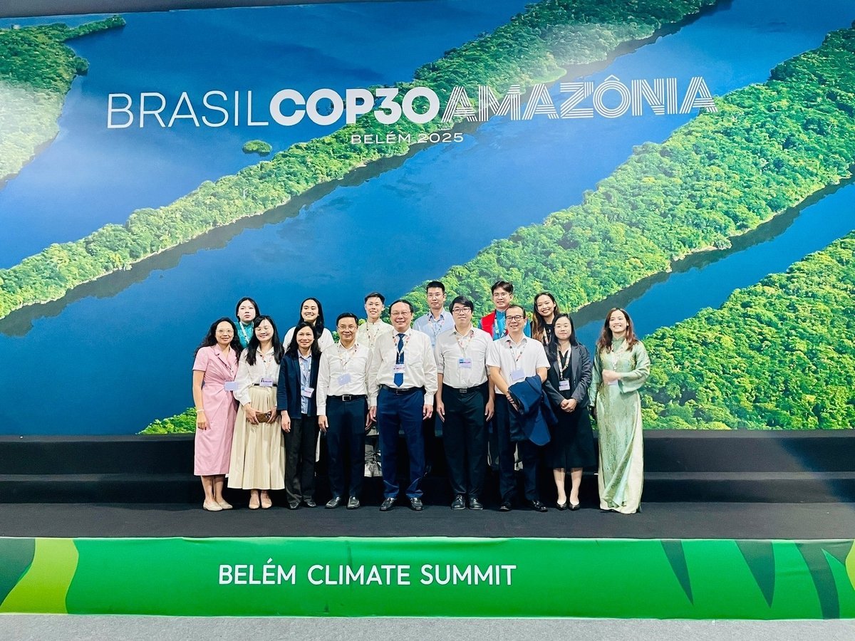 Đoàn công tác Việt Nam tham dự Hội nghị COP 30 đang diễn ra tại Brazil. Ảnh: Chu Hương.