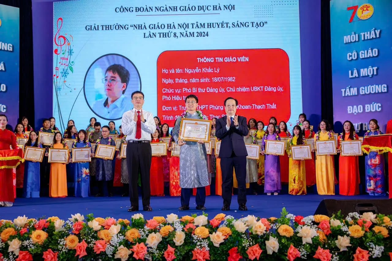 A professora da escola da aldeia e a jornada de cada aluno aprendendo a tocar um instrumento musical - Foto 4.