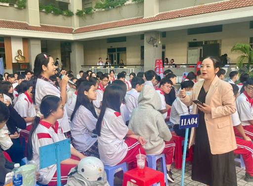 Người thầy trong 