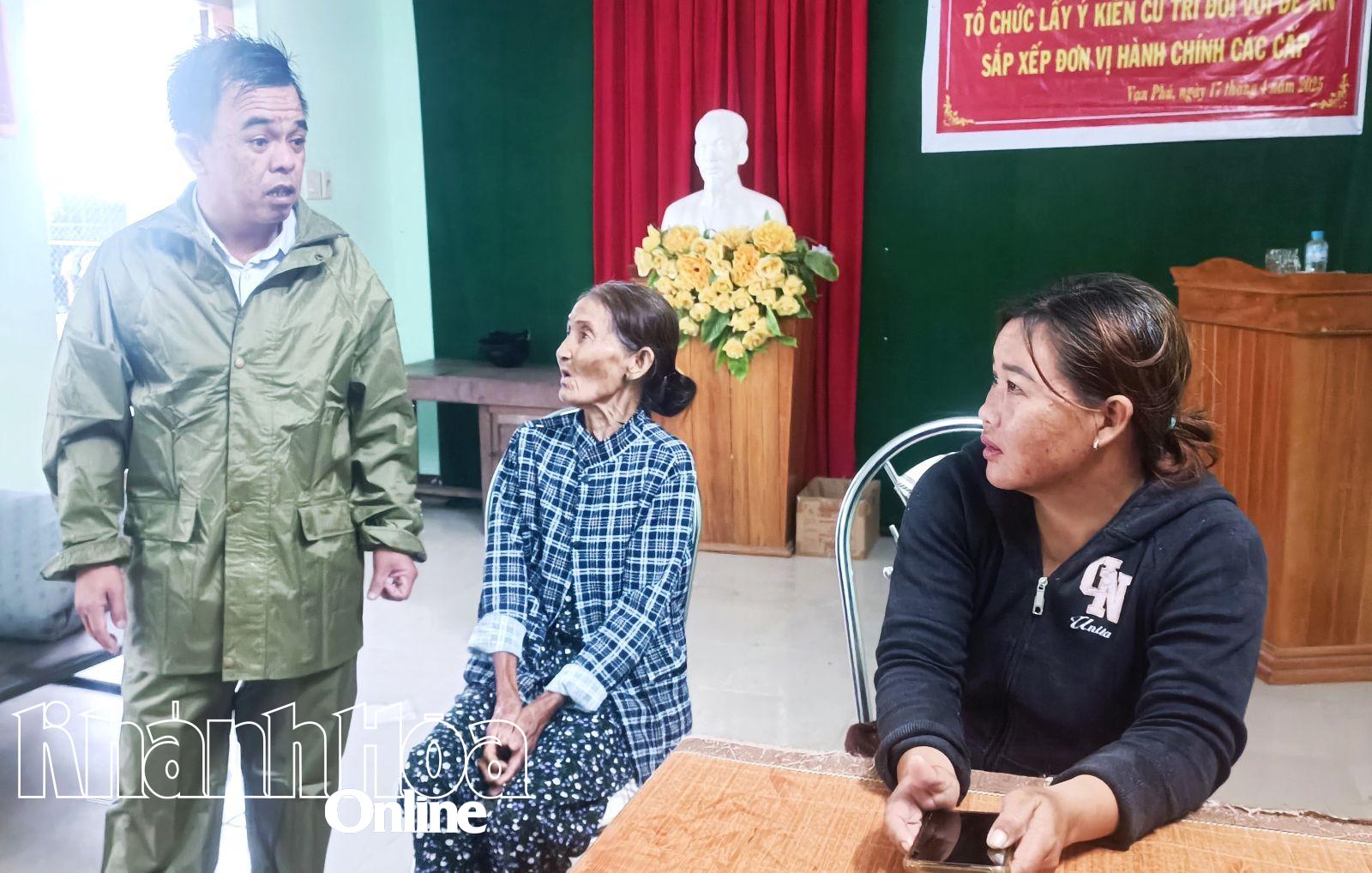 وان نین کمیون کے رہنماؤں نے دورہ کیا اور گھرانوں کو محفوظ پناہ گاہوں میں منتقل ہونے کی ترغیب دی۔