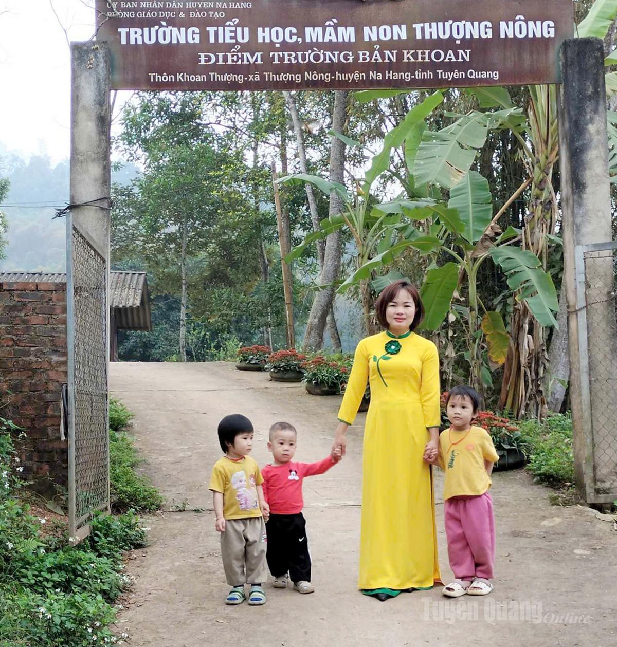 Leraar Nguyen Thi Thuyen van de Thuong Nong kleuterschool heeft 13 jaar ervaring in het werken op scholen in de hooglanden.