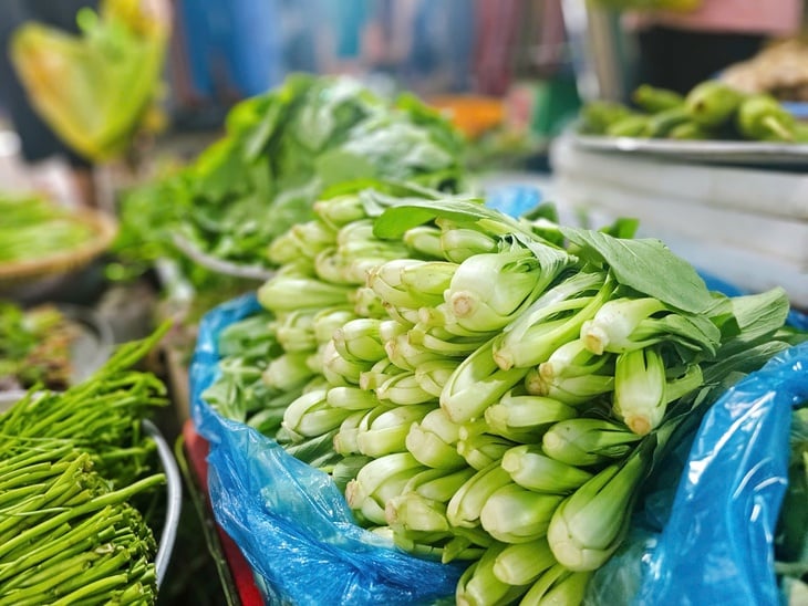 'Méo mặt' với giá rau, củ - Ảnh 2.