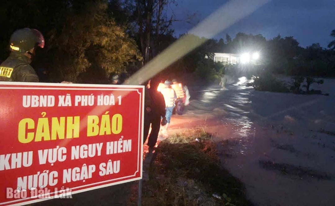 הציבו שלטי אזהרה באזורים מסוכנים באזור.