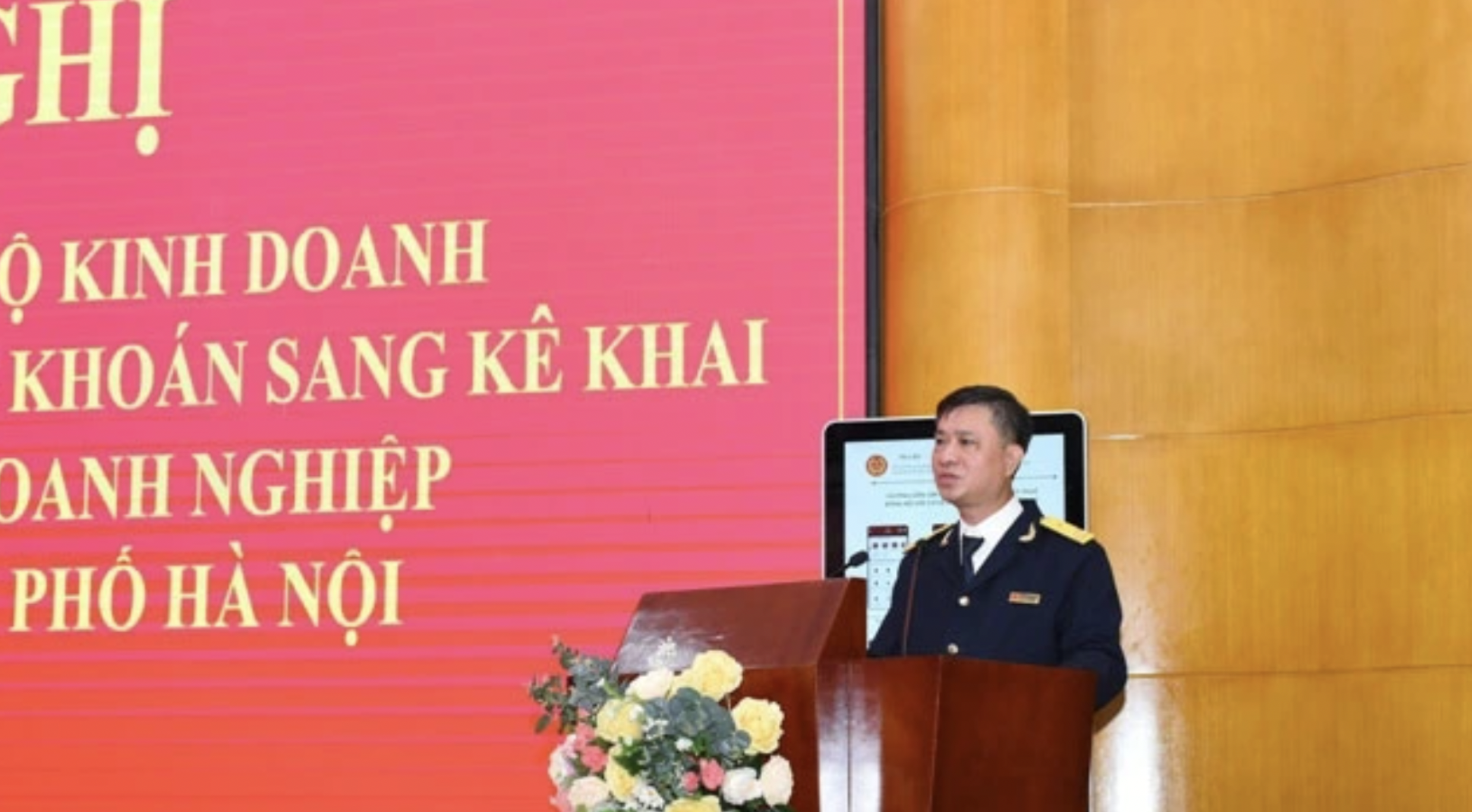 Ông Nguyễn Tiến Minh, Phó Trưởng Thuế Hà Nội chủ trì hội nghị. (Ảnh: VOV) Ông Nguyễn Tiến Minh, Phó Trưởng Thuế Hà Nội chủ trì hội nghị. (Ảnh: VOV)