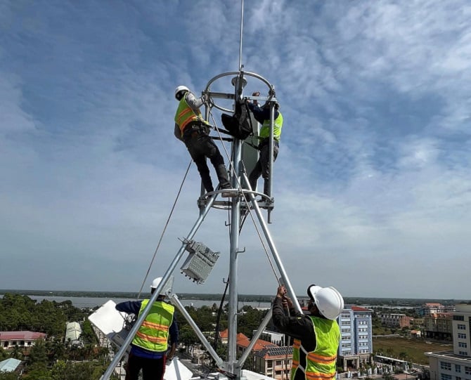 +ảnh 1: Các doanh nghiệp viễn thông ở Vĩnh Long tăng tốc phủ sóng 5G trên địa bàn tỉnh.