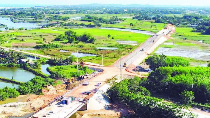 Quyết liệt gỡ vướng, tập trung triển khai các công trình, dự án trọng điểm