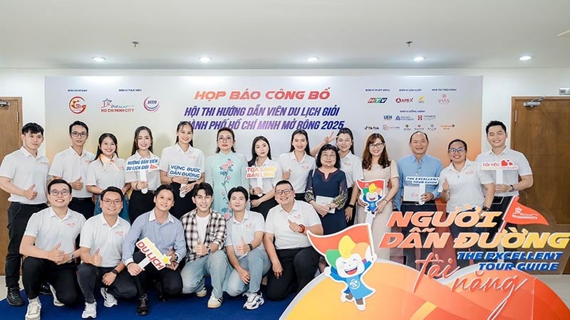 ຜູ້ເຂົ້າປະກວດບາງຄົນທີ່ເຂົ້າຮ່ວມການປະກວດ. (ພາບ: ພະແນກທ່ອງທ່ຽວນະຄອນໂຮ່ຈີມິນ)