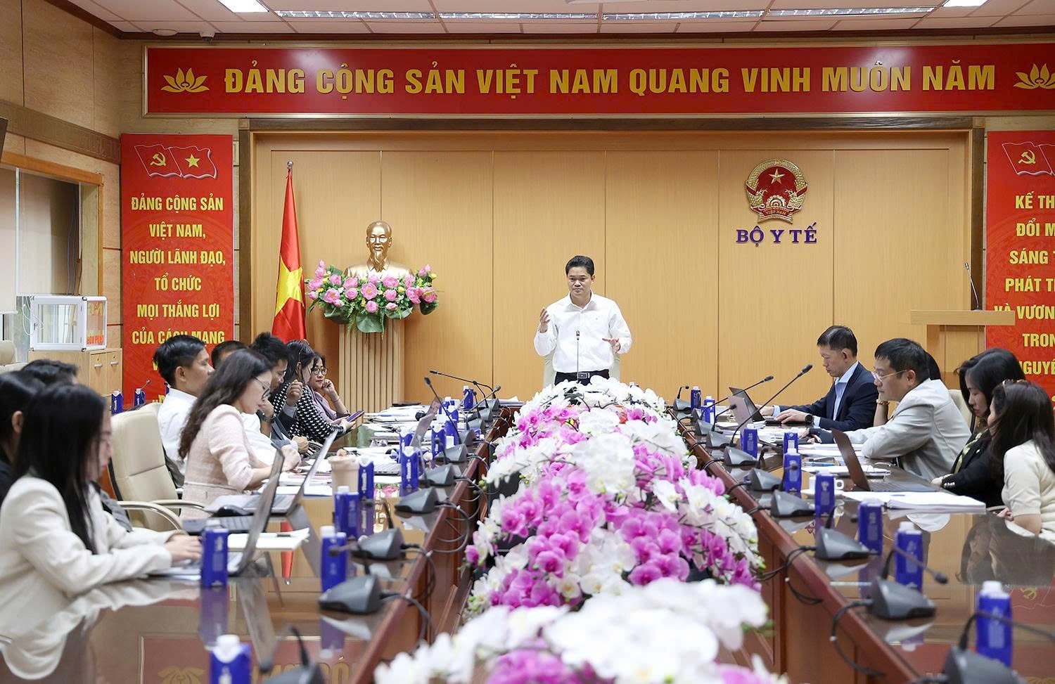 Đề xuất sửa đổi Thông tư danh mục thuốc hóa dược, sinh phẩm, chất phóng xạ, đánh dấu do BHYT chi trả- Ảnh 1.