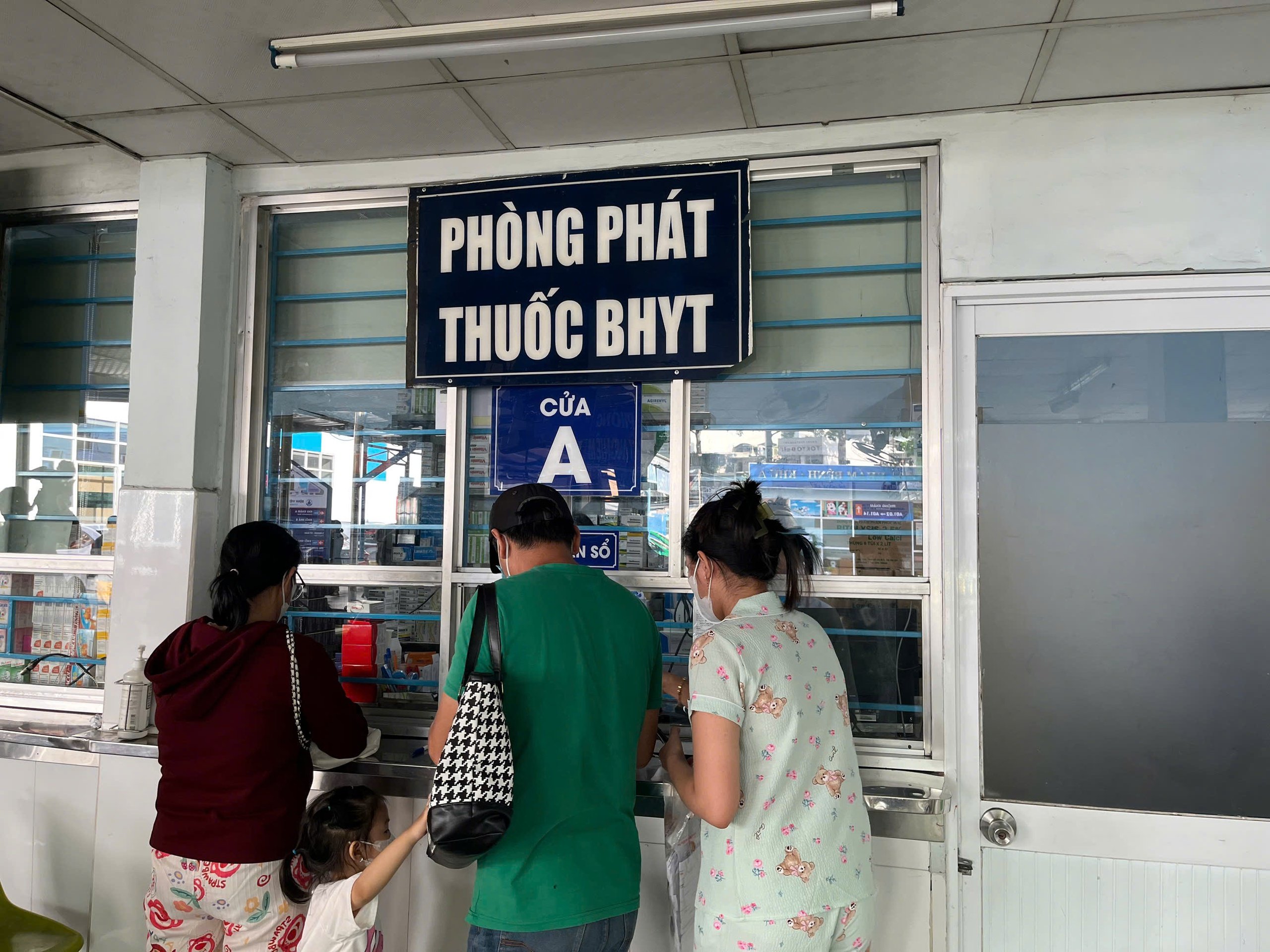 Đề xuất sửa đổi Thông tư danh mục thuốc hóa dược, sinh phẩm, chất phóng xạ, đánh dấu do BHYT chi trả- Ảnh 4.