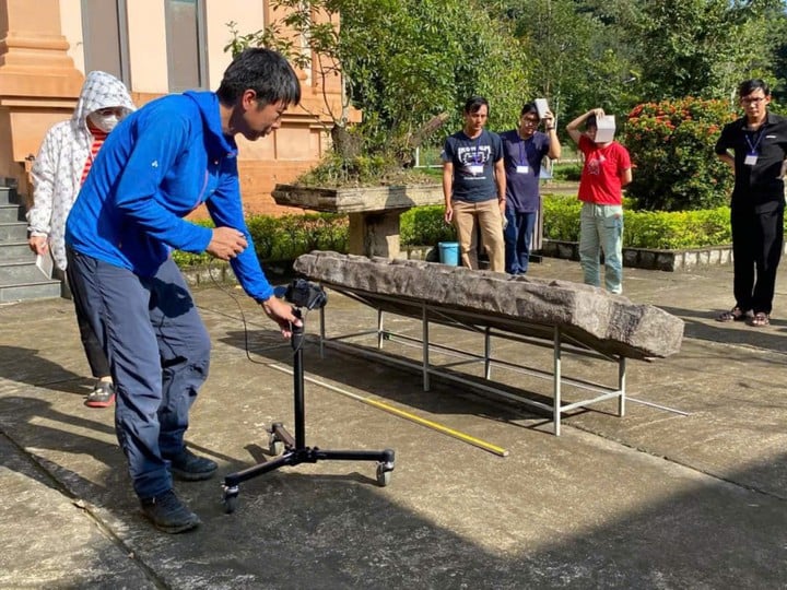 Tuổi trẻ Lâm Đồng phát động phong trào thi đua và chương trình "Bình dân học vụ số" - Ảnh 1.