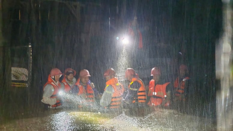 Gia Lai triển khai các biện pháp khẩn cấp ứng phó với mưa lũ đặc biệt lớn- Ảnh 2.