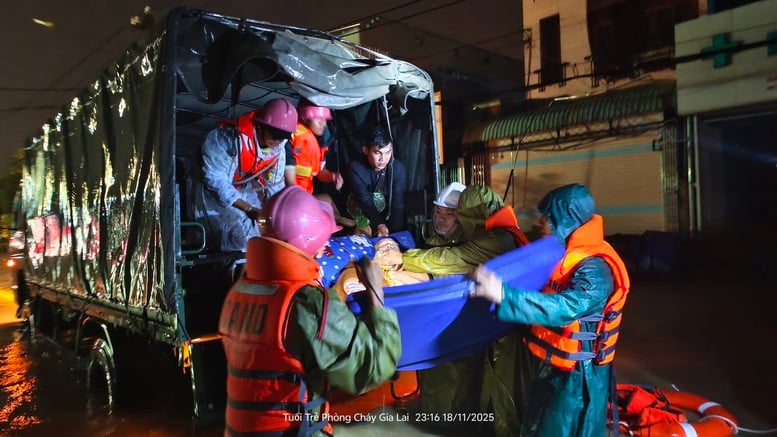 Gia Lai triển khai các biện pháp khẩn cấp ứng phó với mưa lũ đặc biệt lớn- Ảnh 3.