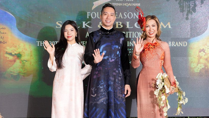 អ្នករចនា Do Trinh Hoai Nam នាយក Do Bao Ngoc និងតំណាង Flora Haven Minnie Uyen Thai បានធ្វើការរួមគ្នាដើម្បីបង្កើតព្រឹត្តិការណ៍ដ៏ជោគជ័យមួយ។