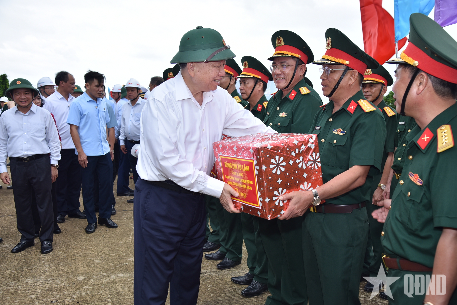 جنرل سکریٹری ٹو لام نے Ca Mau میں دورہ کیا اور کام کیا۔