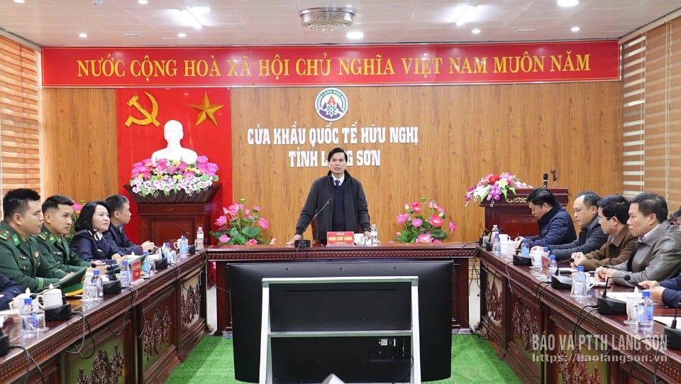 Đồng chí Hoàng Quốc Khánh, Bí thư Tỉnh uỷ phát biểu chỉ đạo tại buổi làm việc