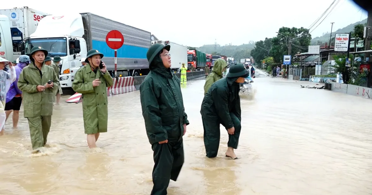 Phó Thủ tướng Hồ Quốc Dũng: Nếu cần thiết huy động trực thăng để di dời người dân
