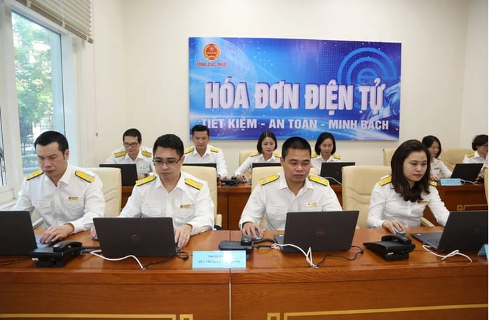 Đề xuất sử dụng 0,1% thuế giá trị gia tăng để "thưởng" cho người tiêu dùng 