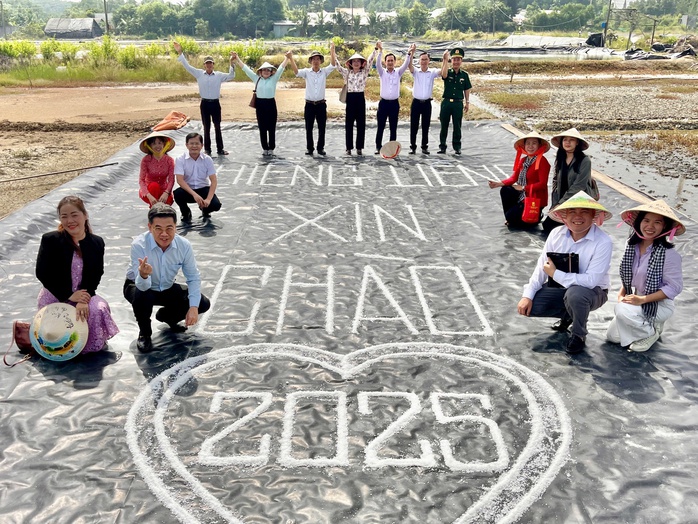 - عکس ۲. - Ảnh 2.