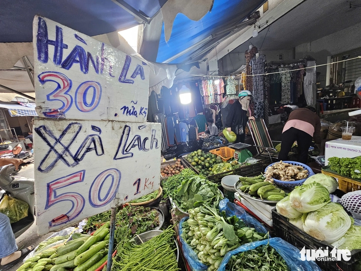 Méo mặt vì giá rau tăng phi mã - Ảnh 3.