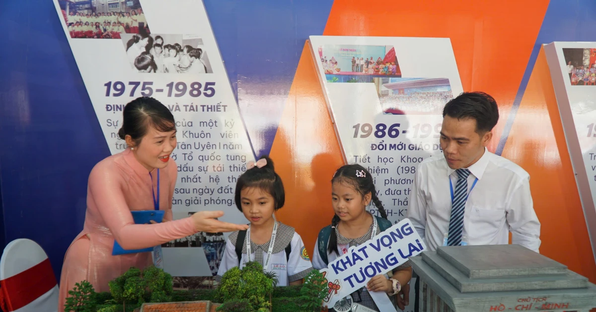 Tái hiện 50 năm đổi mới giáo dục TPHCM