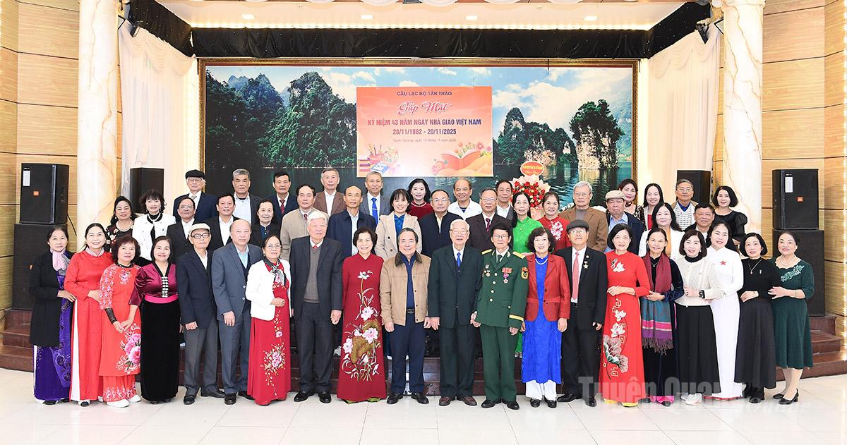 Toplantıda Tan Trao Kulübü delegeleri, liderleri ve üyeleri.