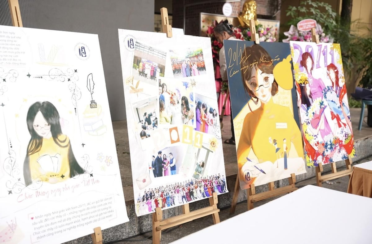 សិស្សានុសិស្សនៃអនុវិទ្យាល័យ និងវិទ្យាល័យ Luong The Vinh រចនាផលិតផលដើម្បីអបអរសាទរគ្រូរបស់ពួកគេ។ រូបថត៖ NTCC