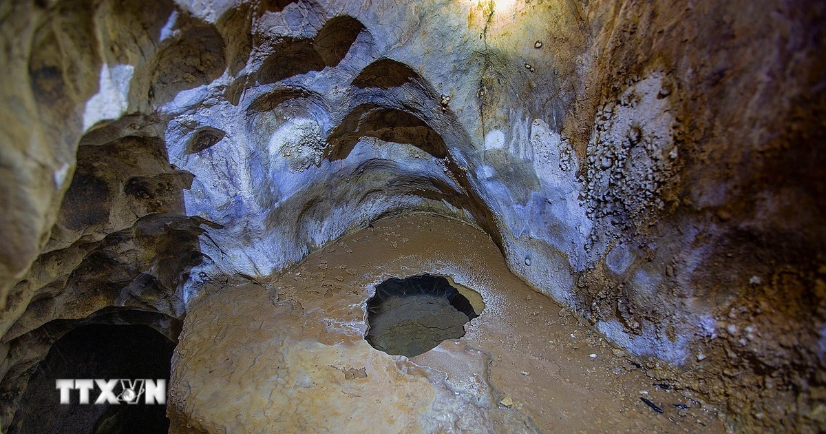 Khám phá “kỳ quan trong lòng núi” giữa đại ngàn vùng Mường cổ