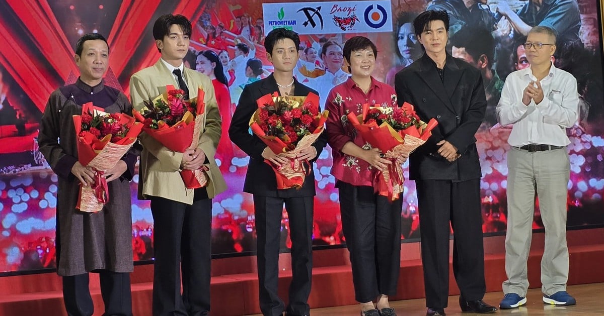 Mưa đỏ làm 'nóng' tọa đàm về phát triển công nghiệp văn hóa Việt Nam