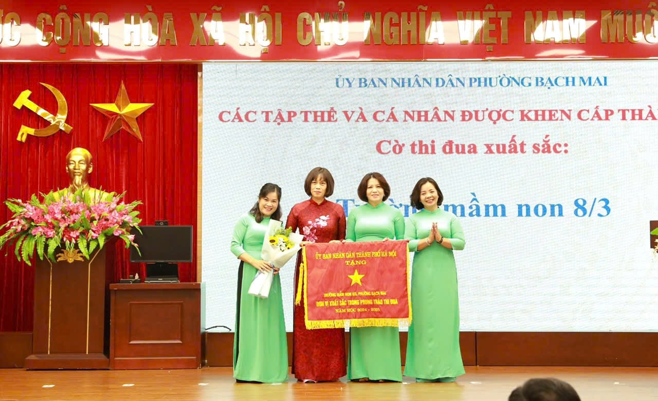 Phường Bạch Mai: Tuyên dương các điển hình tiên tiến, nhà giáo tiêu biểu- Ảnh 3.