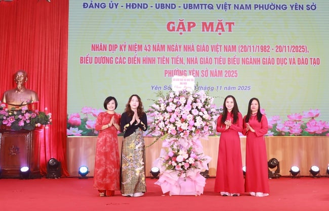 Phường Yên Sở biểu dương các điển hình tiên tiến, nhà giáo tiêu biểu- Ảnh 1.