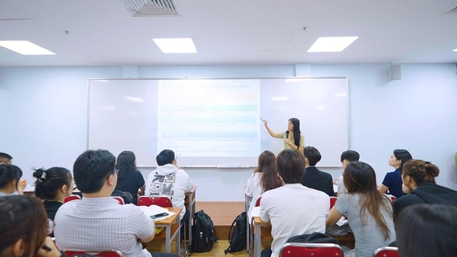 Giảng viên và AI: Đối mặt thách thức trong giáo dục hiện đại - Ảnh 2.