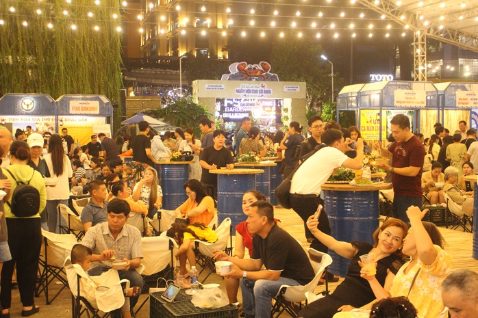 Khai mạc Lễ hội Ẩm thực Ngày hội Cua Cà Mau 2025 tại TP HCM - Ảnh 6.