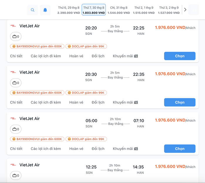 Bất ngờ giá vé máy bay từ TP HCM đi Hà Nội trước lễ diễu binh, diễu hành - Ảnh 2.