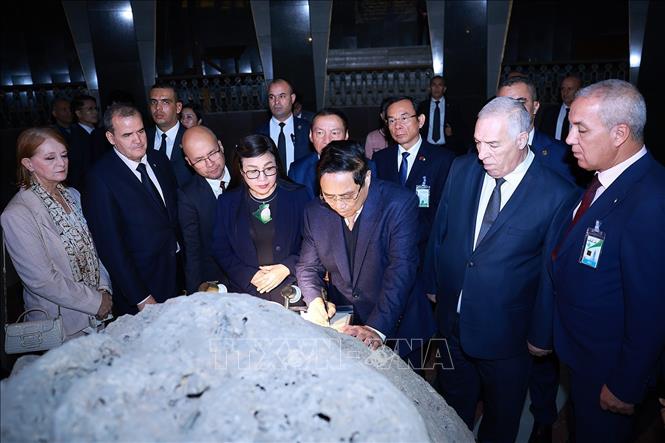 ចំណងជើងរូបថត