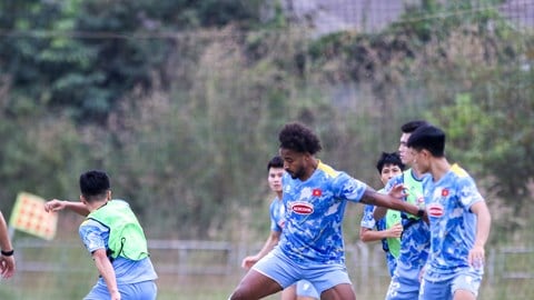 Vietnam-laget forbereder seg aktivt til bortekampen mot Laos.