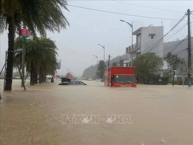 ຄຳບັນຍາຍຮູບພາບ