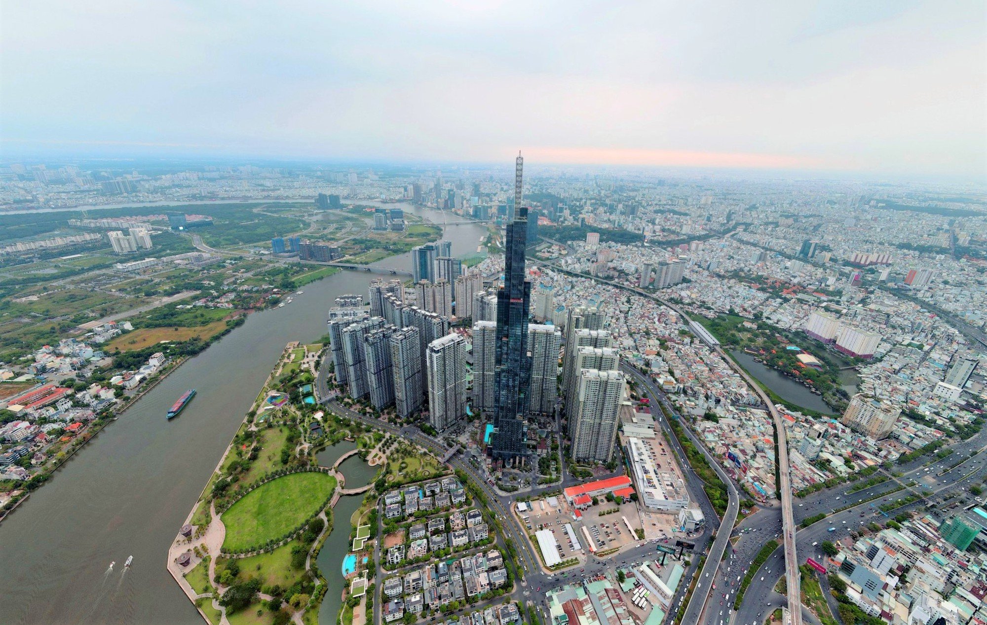 Kết luận mới của Bộ Chính trị về tiêu chuẩn đơn vị hành chính và đô thị - Ảnh 1.