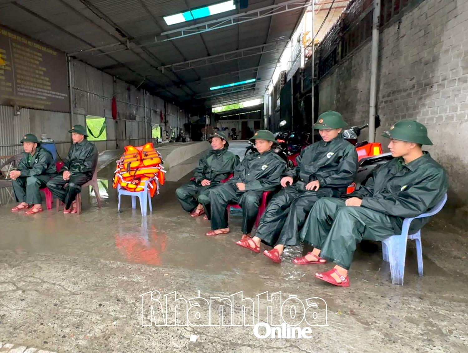 Chốt trực đêm trước Tổ dân phố Vĩnh Xuân.